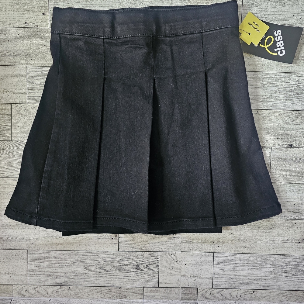 Art Class Black Pleated Skirt, Girls Size Small (6-6x) Adjustable Waist